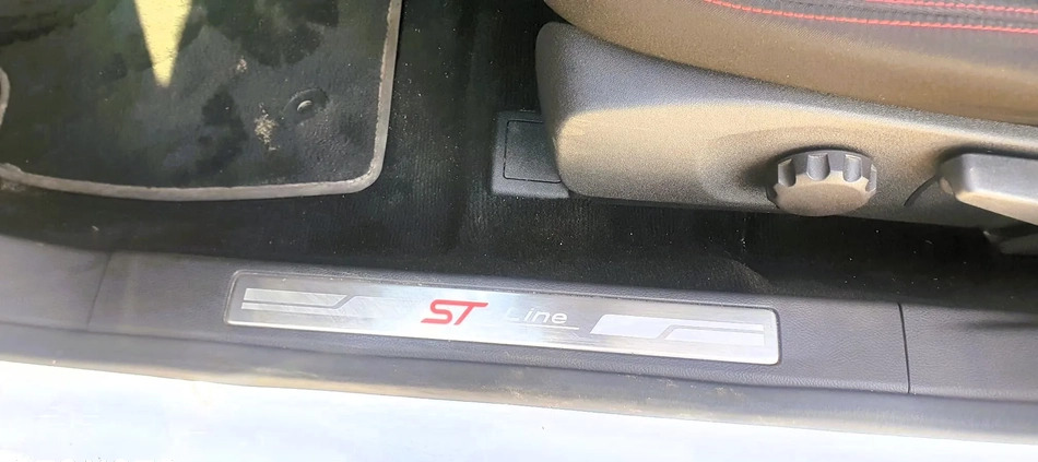 Ford Mondeo cena 63900 przebieg: 170000, rok produkcji 2017 z Bytów małe 92